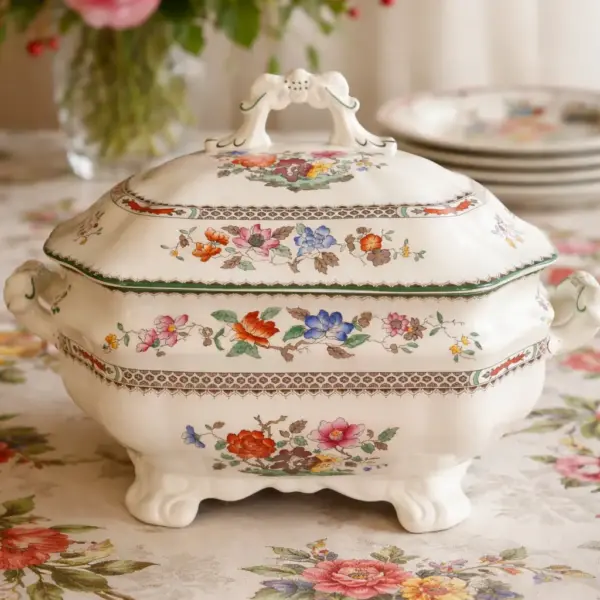 Spode “Chinese Rose” Dinner Service for Six